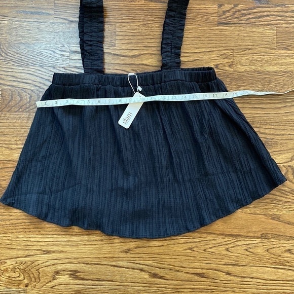 Glam NWT Black Top- Large - Picture 7 of 10